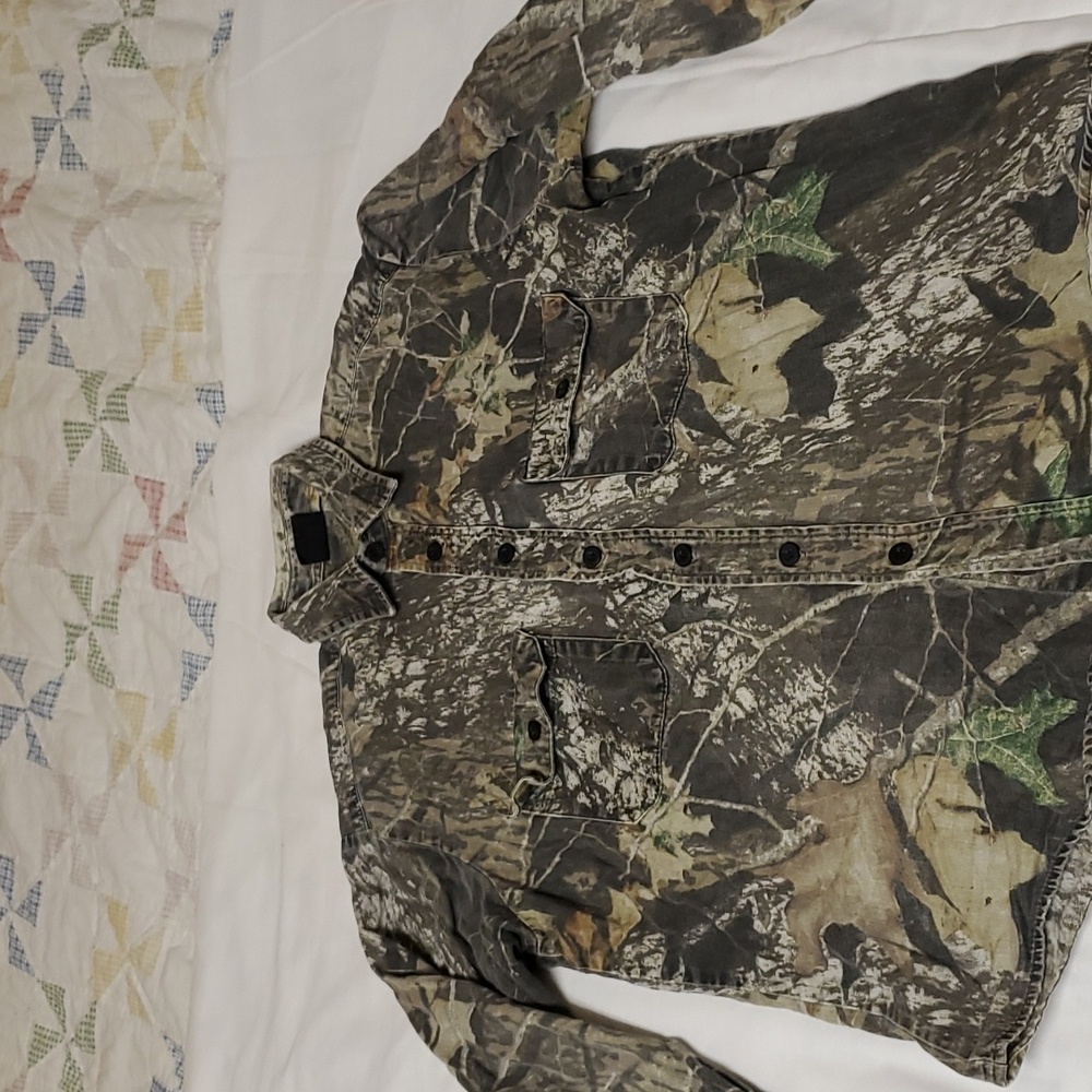 Men’s RedHead button down camouflage shirt